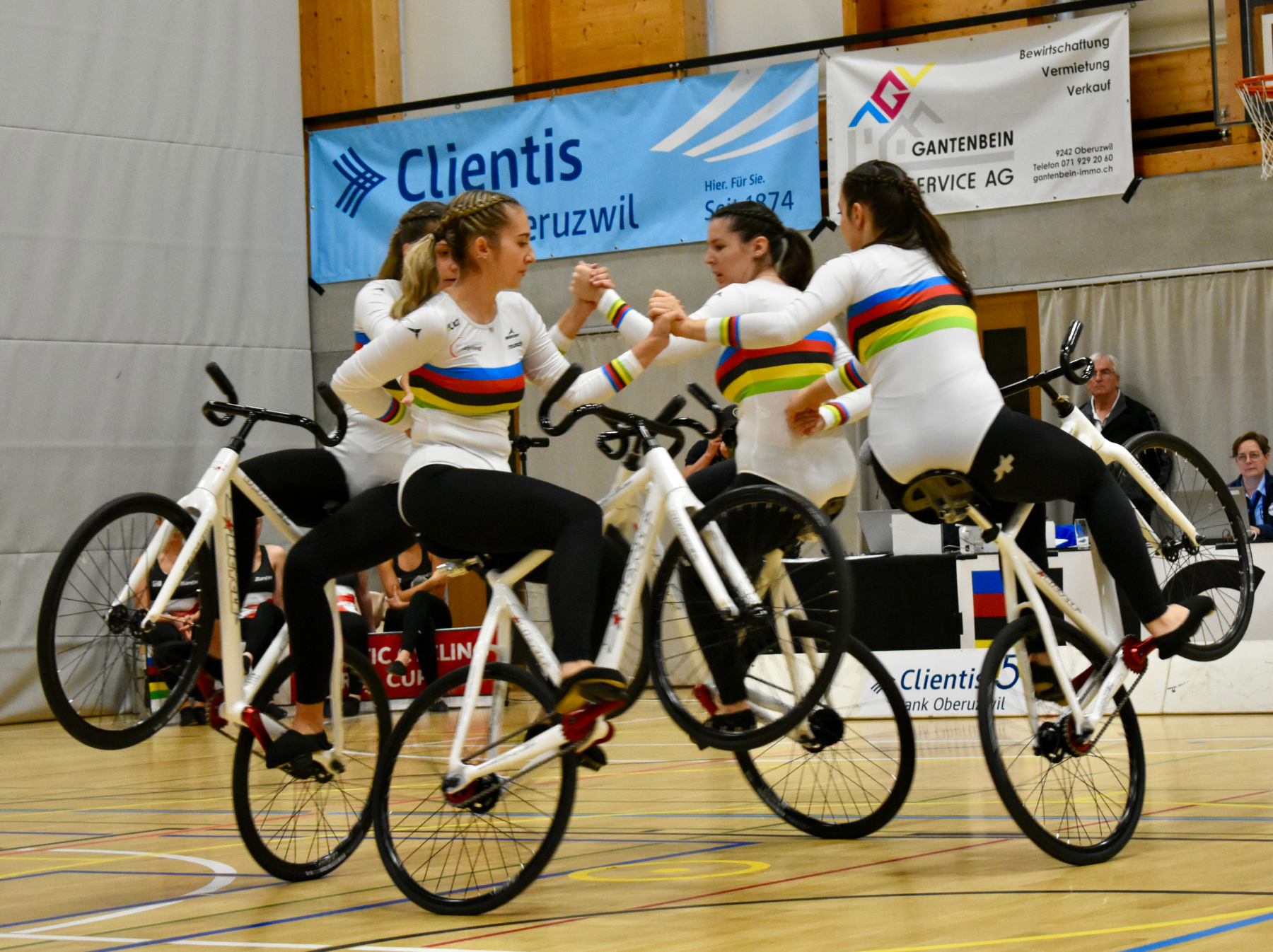 Kunstradfahren-Weltcup-Finale 2024: Schweizer Sportlerinnen überzeugen - Swiss Indoor- & Unicycling