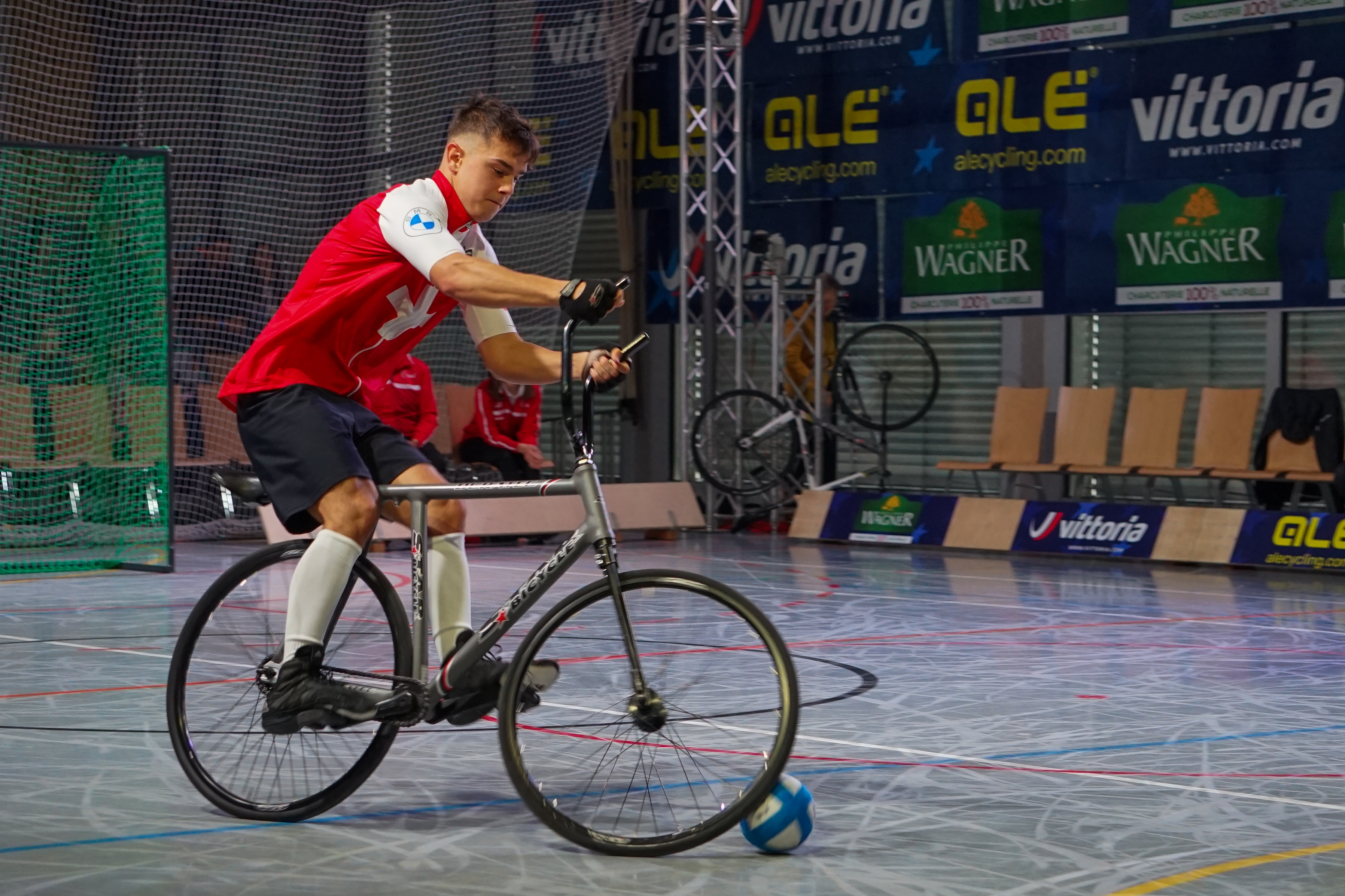 Die zweite U23 EM Medaille für die Fröhlich Brüder! - Swiss Indoor- & Unicycling